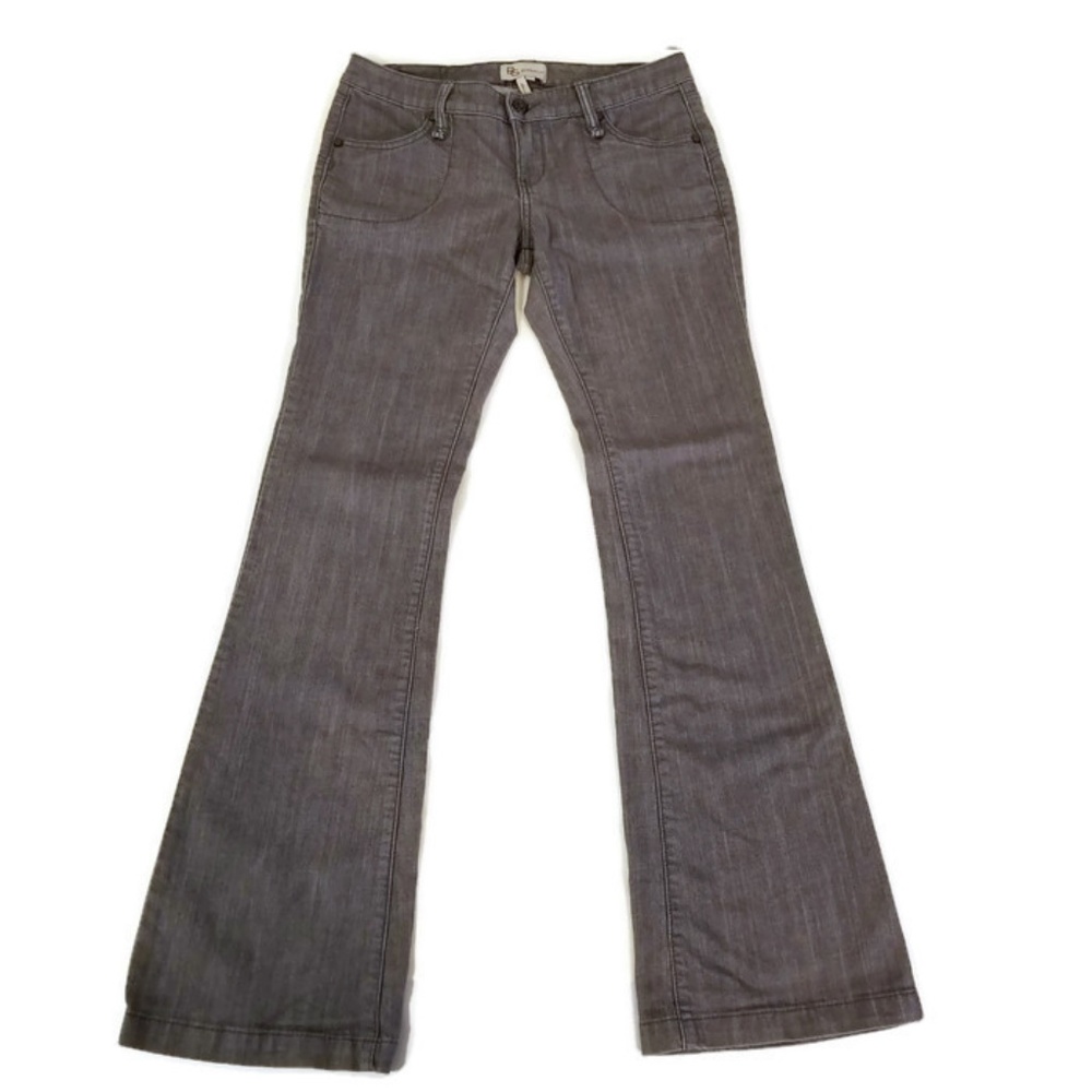 BG BCBGeneration Women's Jeans Size 28 Color Grey.